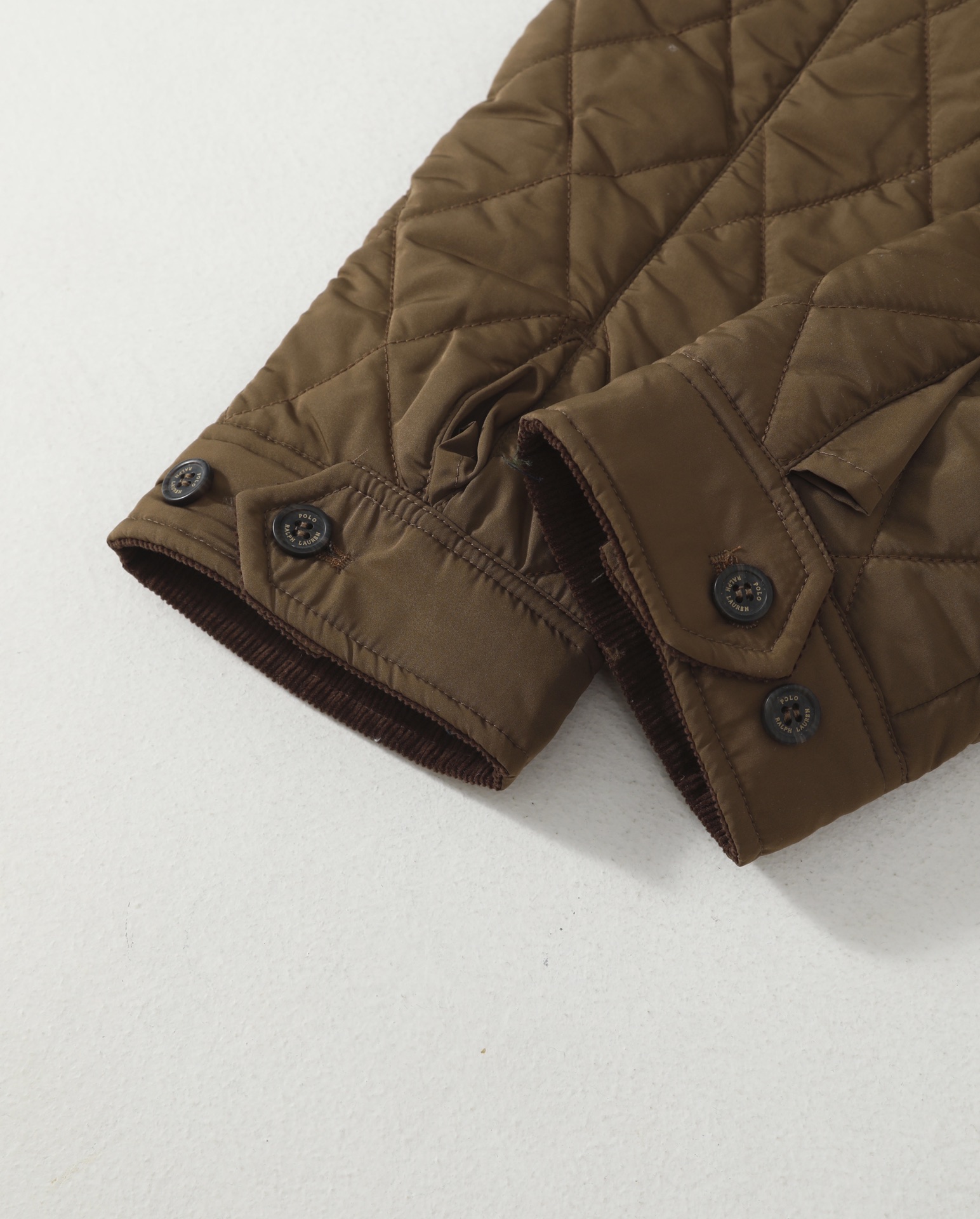 c3a5a8d632d30415db62f3fc80200861_1756199280_2388.jpg c3a5a8d632d30415db62f3fc80200861_1756199280_2388_1765352732.jpg