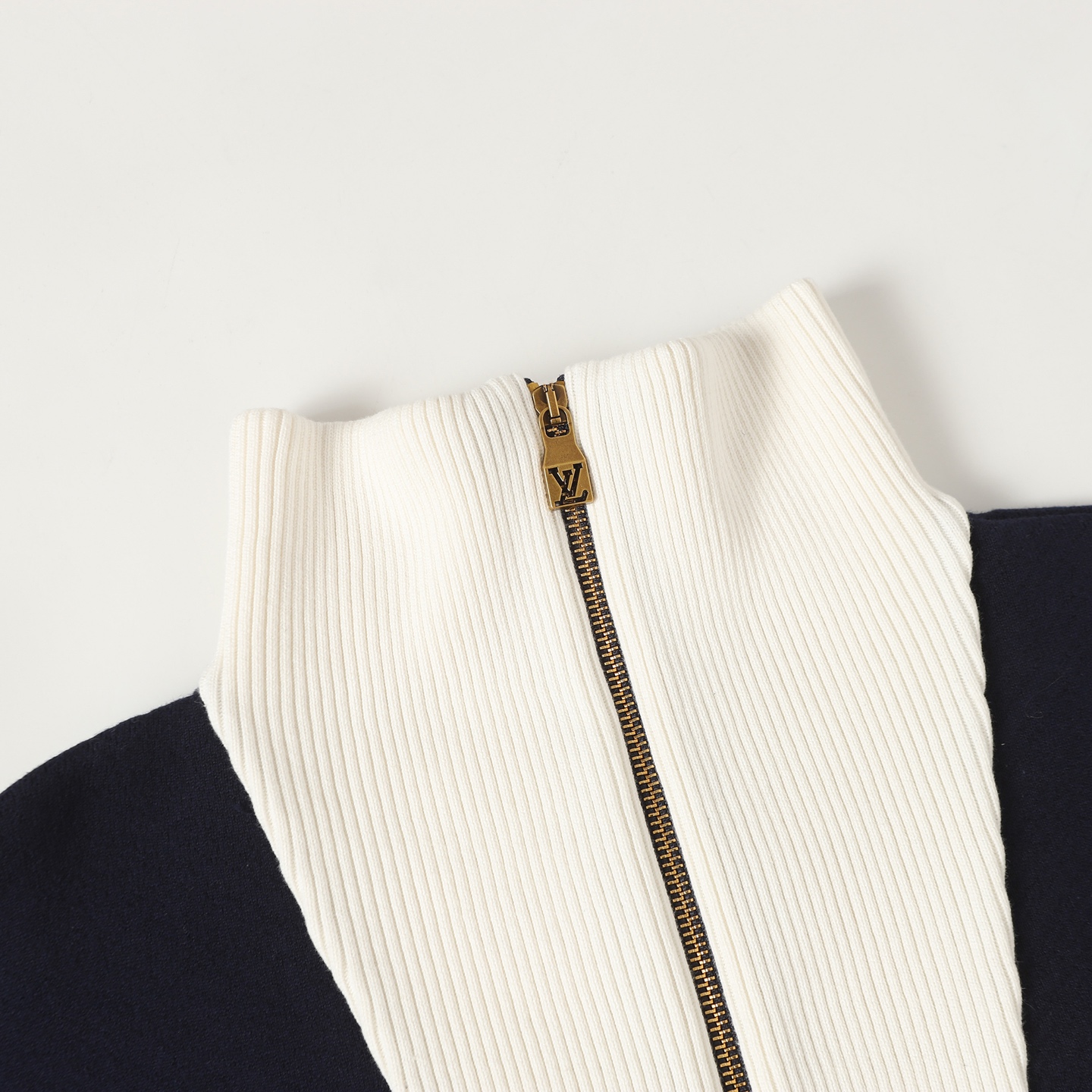 d14269324640ad6f0cd11272cca200fe_1764484942_9385.jpg d14269324640ad6f0cd11272cca200fe_1764484942_9385.jpg