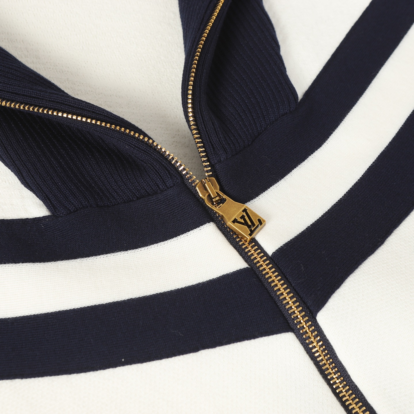 d14269324640ad6f0cd11272cca200fe_1764484984_248.jpg d14269324640ad6f0cd11272cca200fe_1764484984_248.jpg