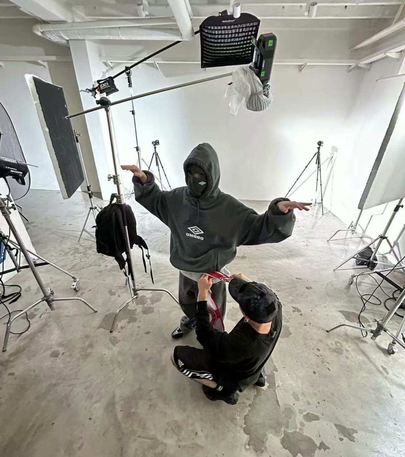 f20bef6c85734c94e150ad584e2ea6d3_1762320180_8984.jpg f20bef6c85734c94e150ad584e2ea6d3_1762320180_8984.jpg