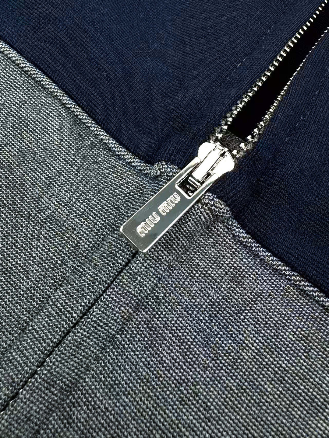 d5ba6a115f19b0f09a4ca17fc252dcc0_1765845757_6114.jpg d5ba6a115f19b0f09a4ca17fc252dcc0_1765845757_6114.jpg