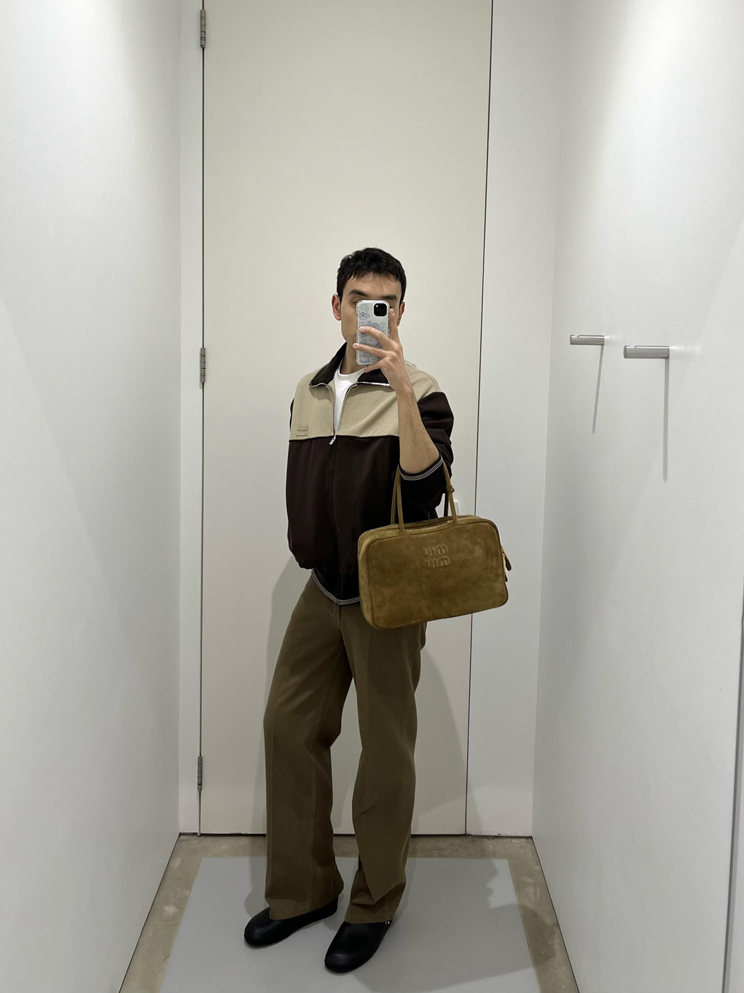 d5ba6a115f19b0f09a4ca17fc252dcc0_1765845766_6894.jpg d5ba6a115f19b0f09a4ca17fc252dcc0_1765845766_6894.jpg