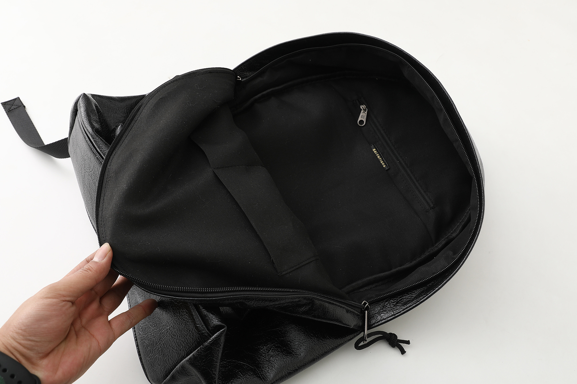 21622419759a2a9c18ce1e075621929d_1770736981_2596.jpg 21622419759a2a9c18ce1e075621929d_1770736981_2596.jpg