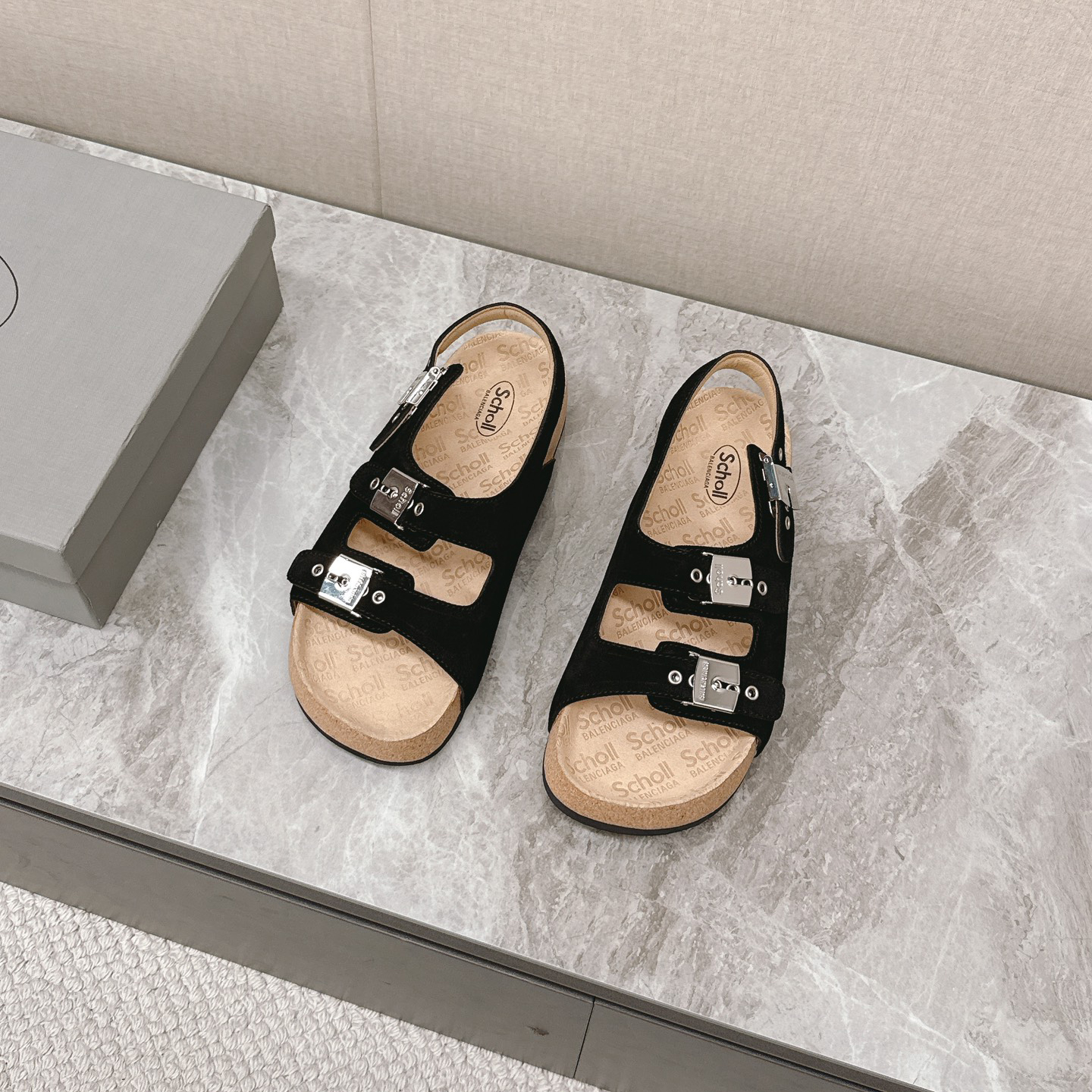 [Balenciaga] 발렌시아가 숄 플랫 샌들 -3Color