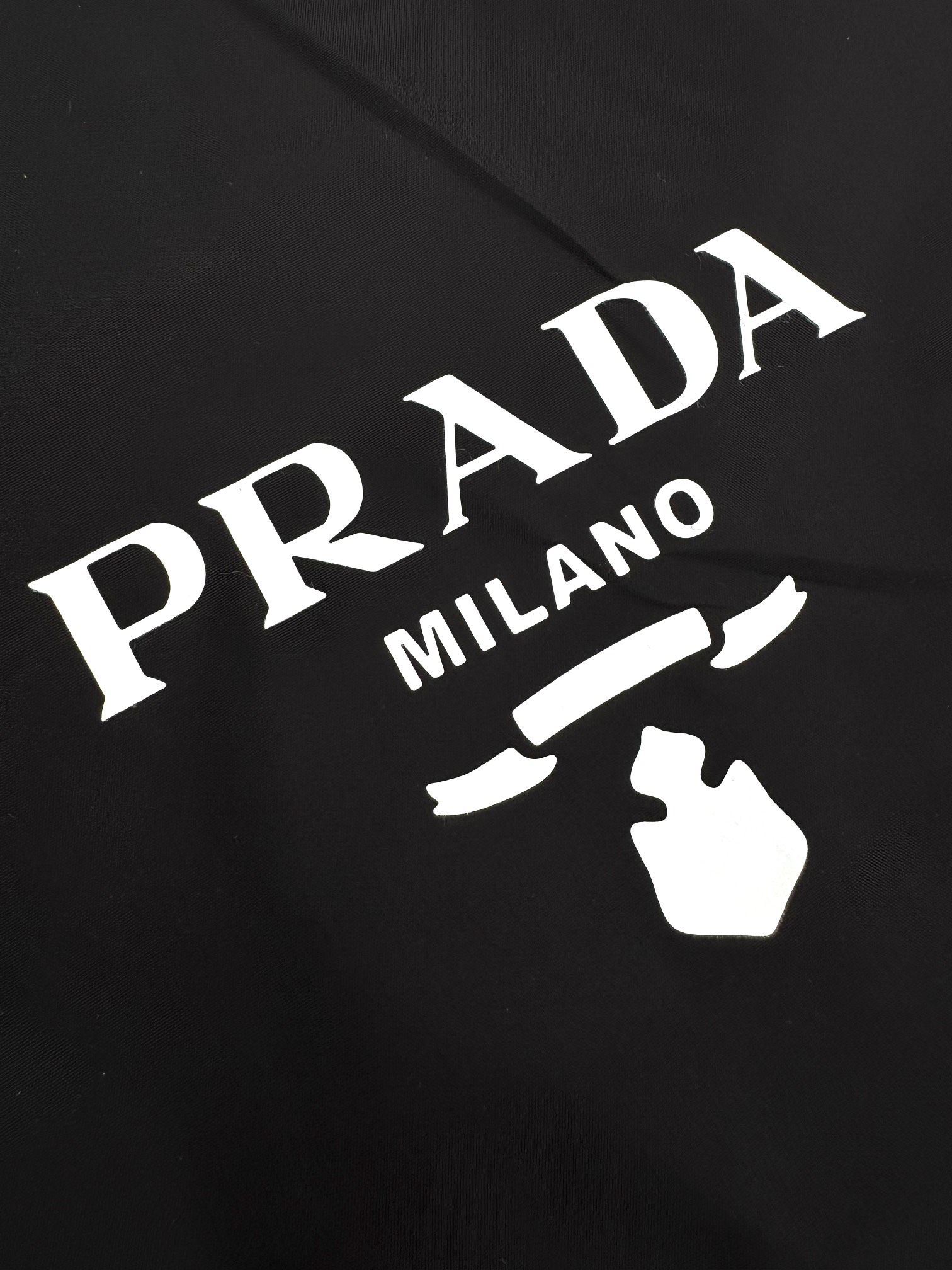 [PRADA] 프라다 로고 프린팅 나일론 쇼츠
