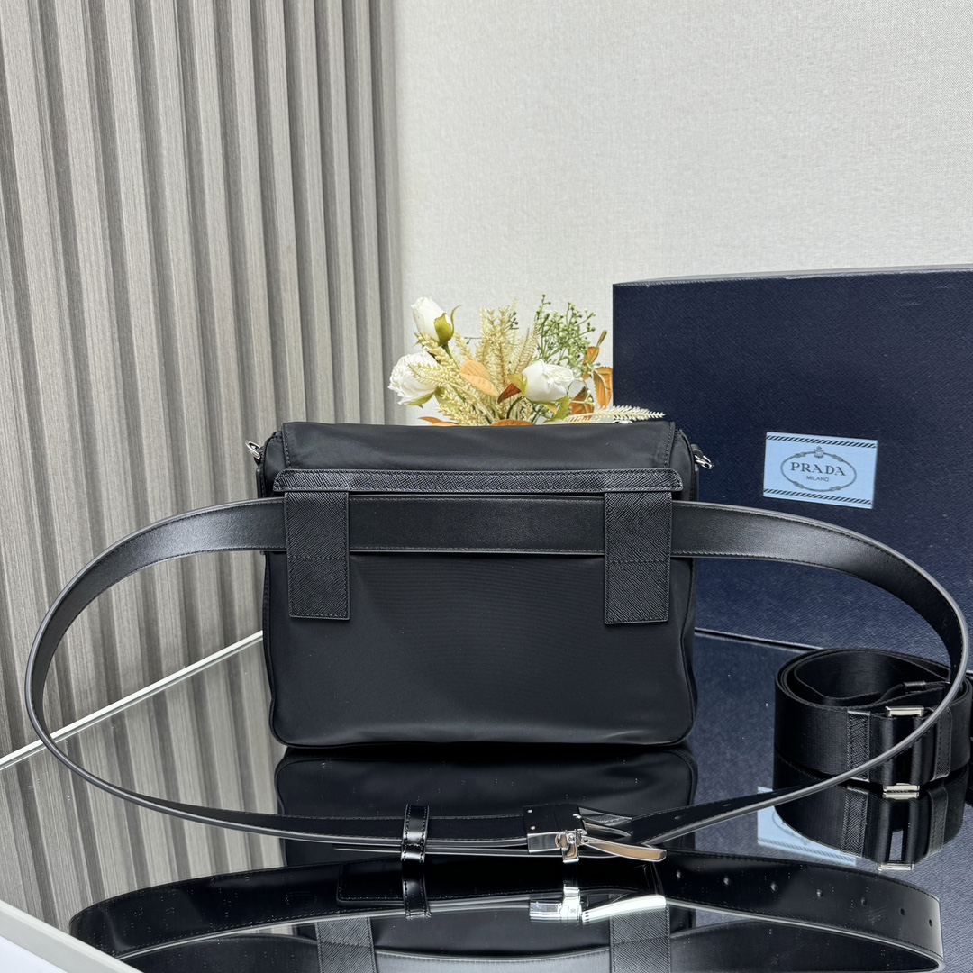 [Prada] 프라다 리나일론 숄더백
