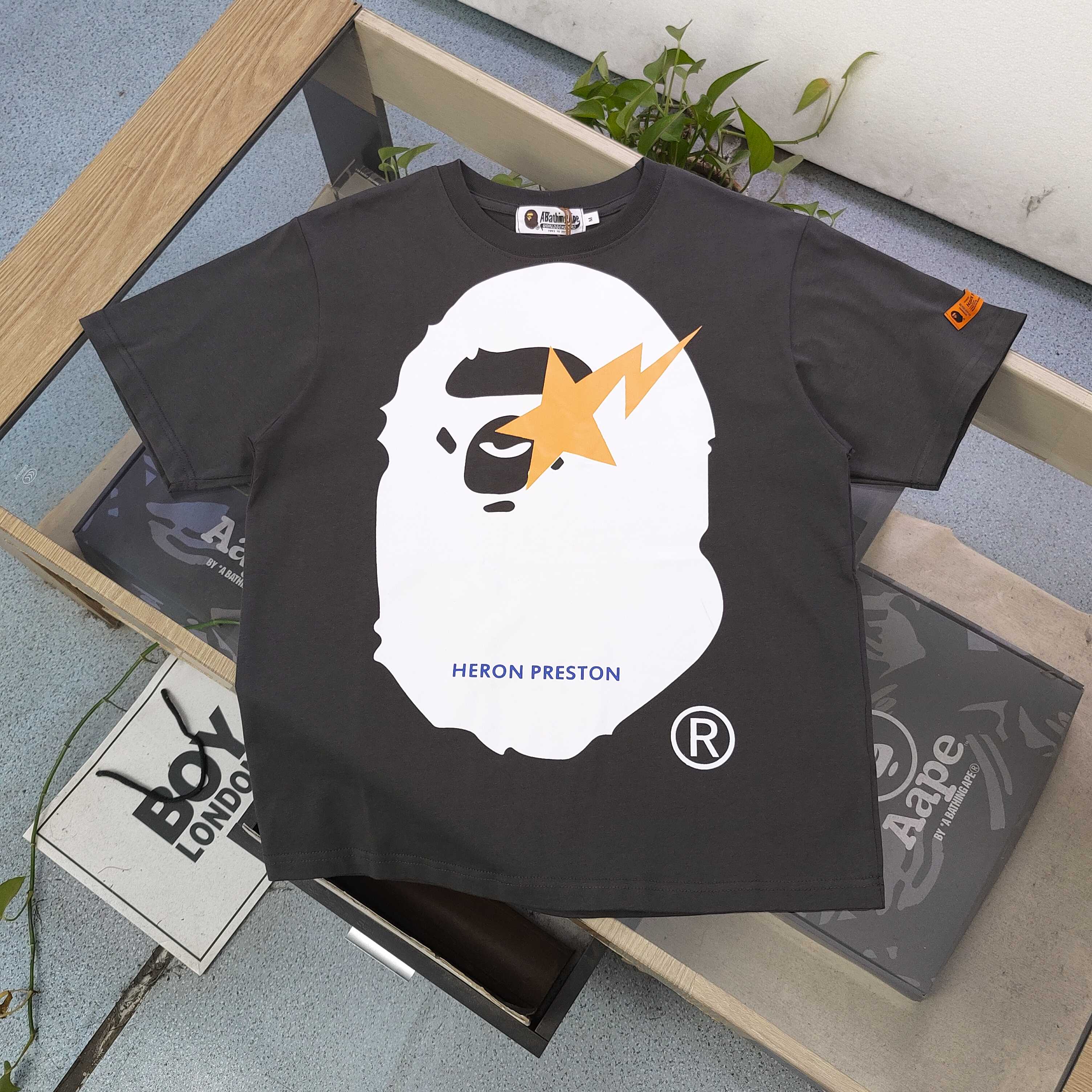 [Bape] 베이프 x 헤론 티셔츠