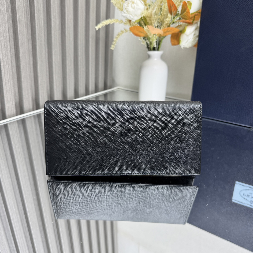 [Prada] 프라다 라지 사피아노 레더 월렛