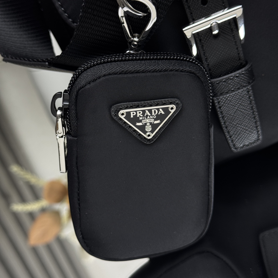 [PRADA] 프라다 리나일론 숄더백