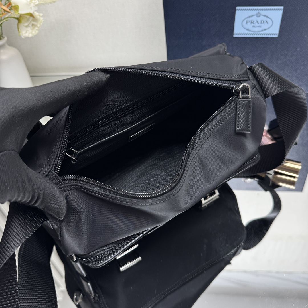 [PRADA] 프라다 리나일론 숄더백