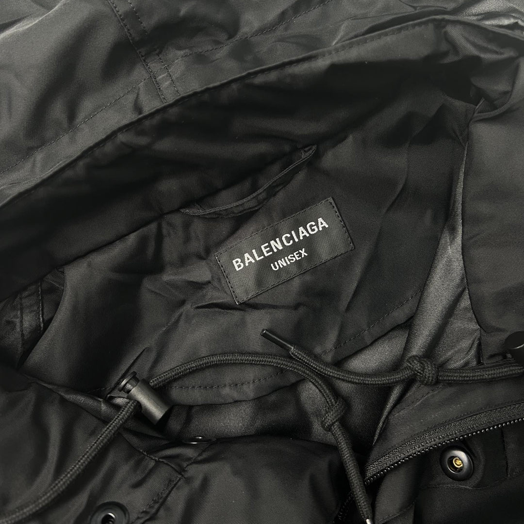 [BALENCIAGA] 발렌시아가 테이프 타입 윈드브레이커
