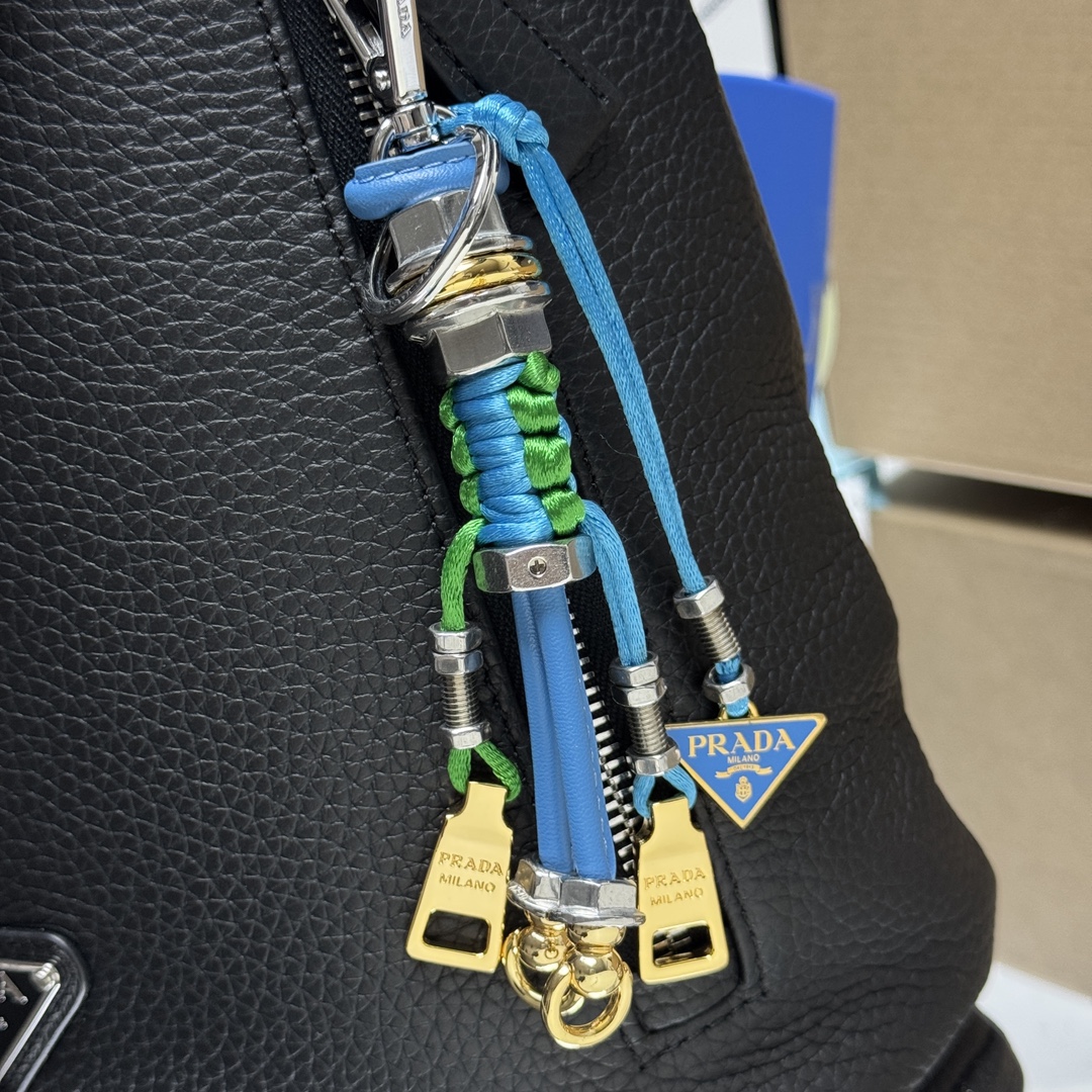 [PRADA] 프라다 소프트 Robot 리나일론 백 참 블랙