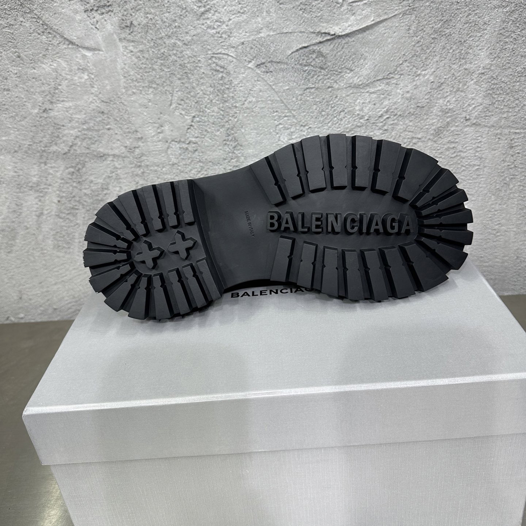 [Balenciaga] 발렌시아가 허머 더비 블랙