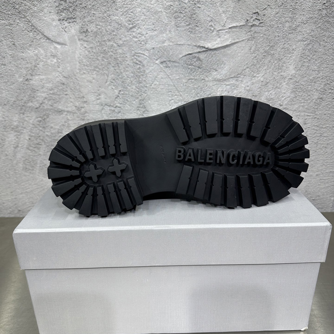 [Balenciaga] 발렌시아가 허머 레이스업 부티 부츠