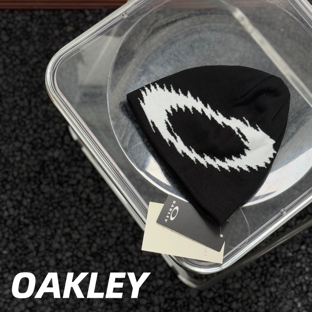 [Oakley] 오클리 x 피에트 비니