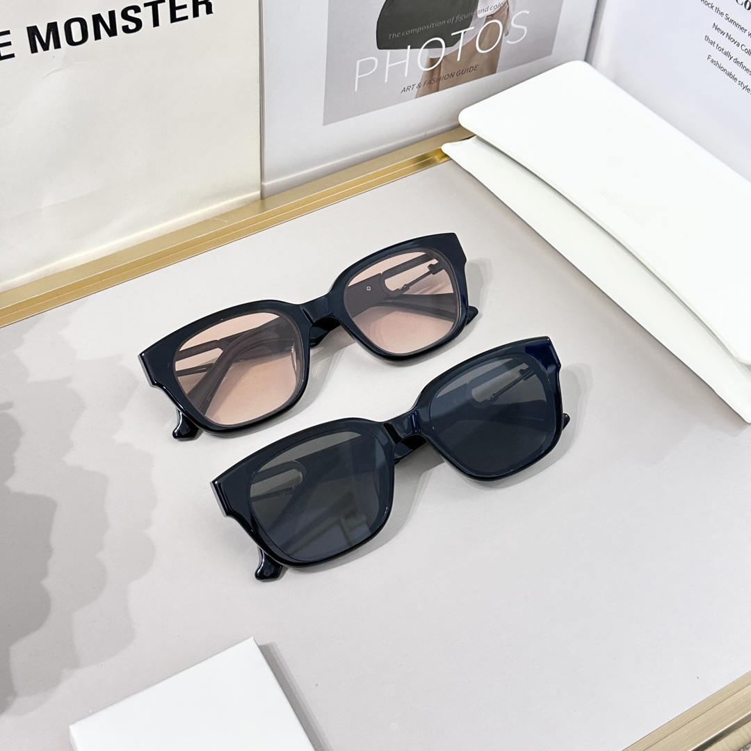 [Gentle Monster x Ambush] 젠틀 몬스터 x 앰부쉬 카라비너 1 01