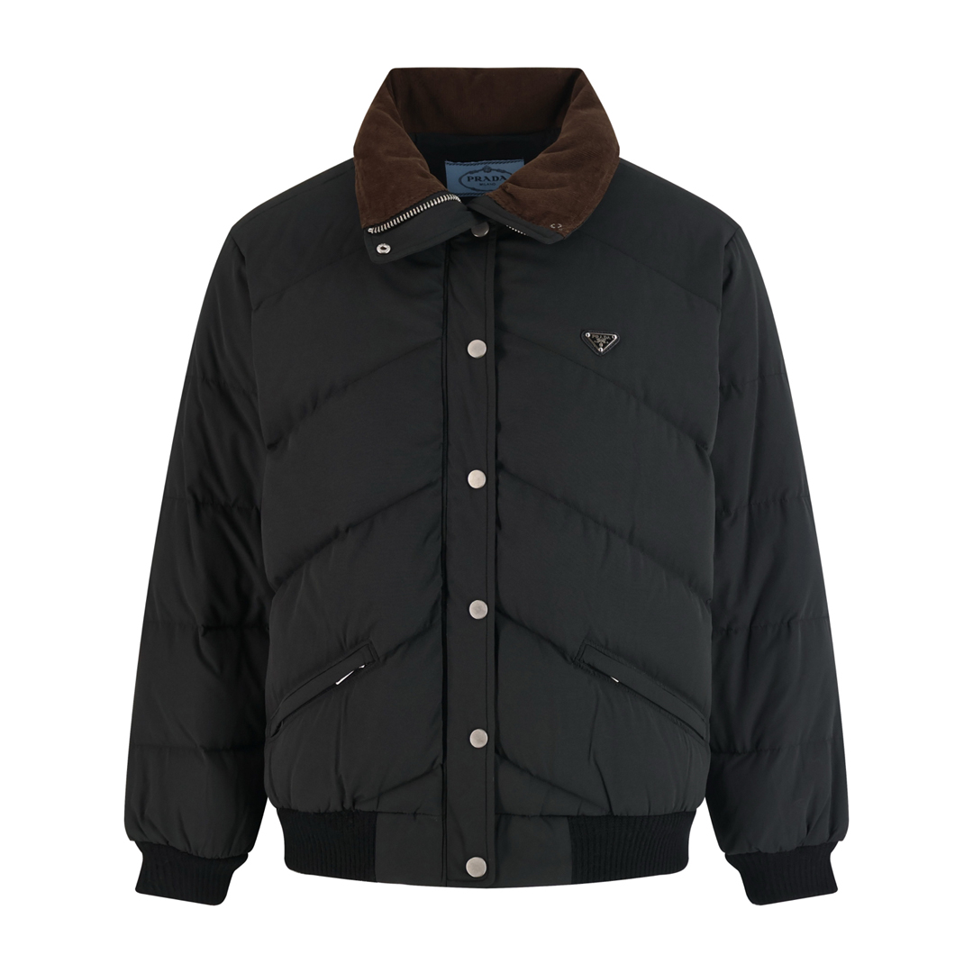 [PRADA] 프라다 퀼팅 로고 플라크 다운 재킷