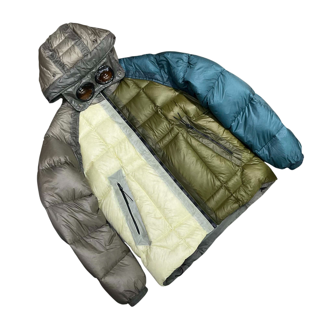 [C.P. Company] C.P. 컴퍼니 x 빔즈 D.D. 쉘 고글 다운 자켓