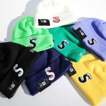 [supreme] 슈프림 뉴에라 S 로고 비니