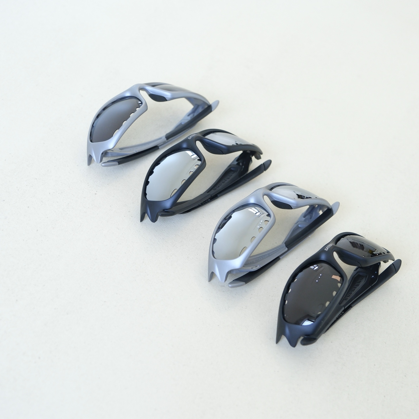 [Oakley x Satisfy] 오클리 x 새티스파이 스트레이트 자켓 폴리쉬드