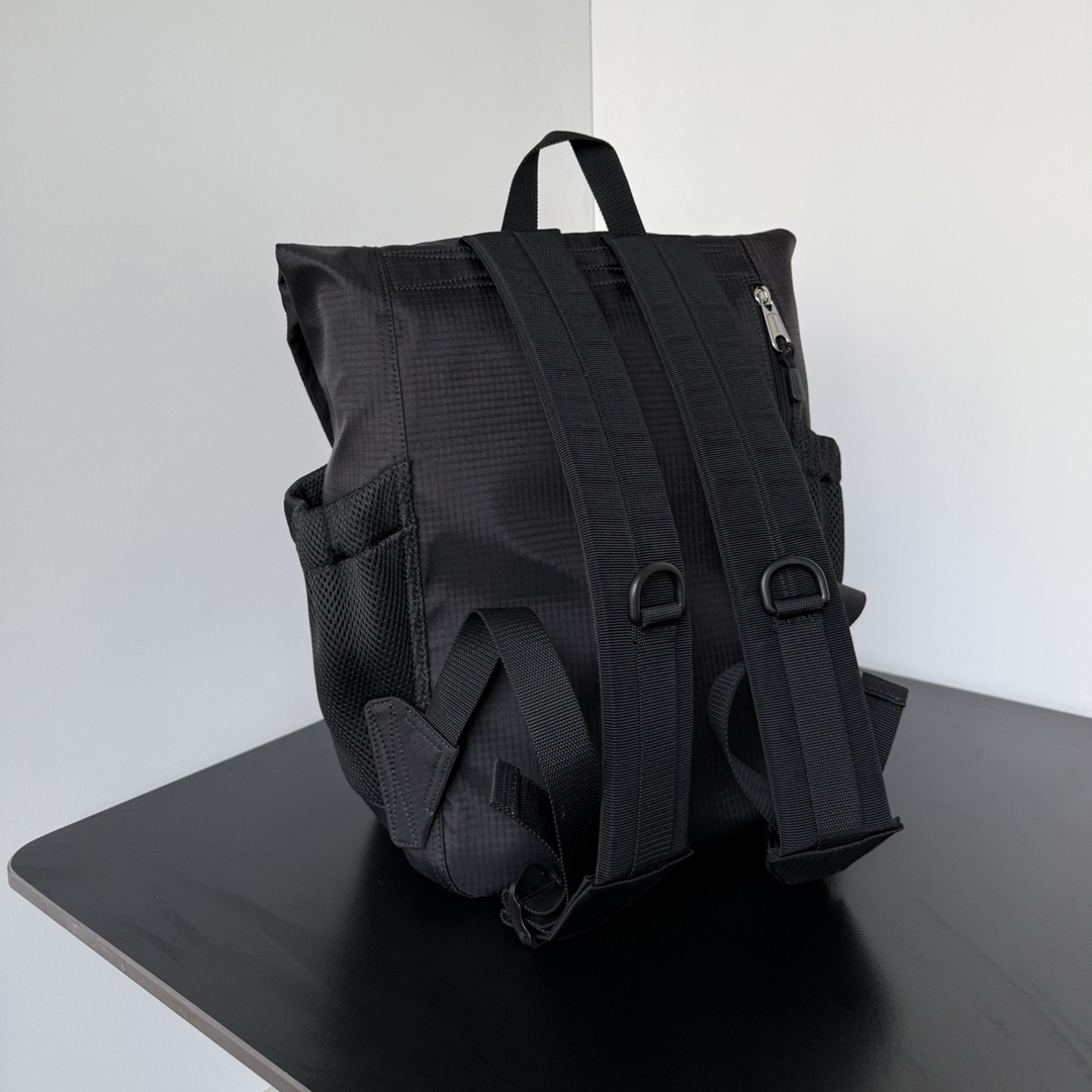 [Balenciaga] 발렌시아가 패치로고 립스탑 백팩
