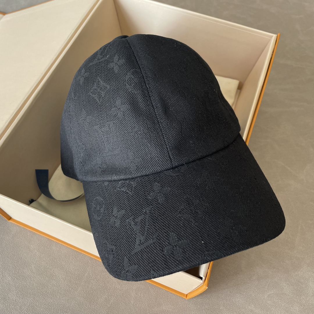 [LOUIS VUITTON] 루이비통 모노그램 에센셜 캡