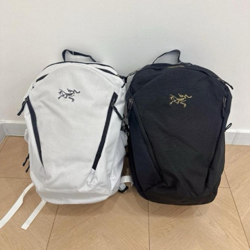 [Arc'teryx]아크테릭스 맨티스 26 로고 백팩