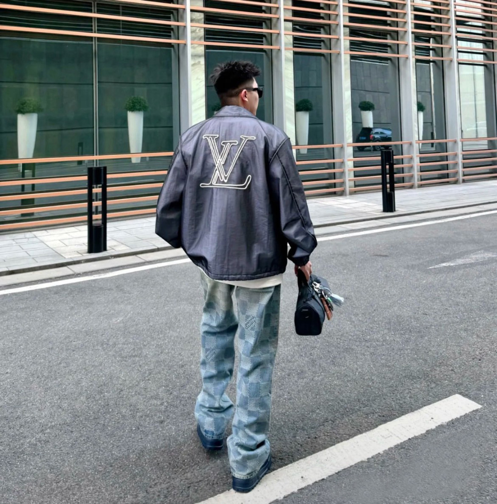 바지 모델 착용 이미지-S18L20