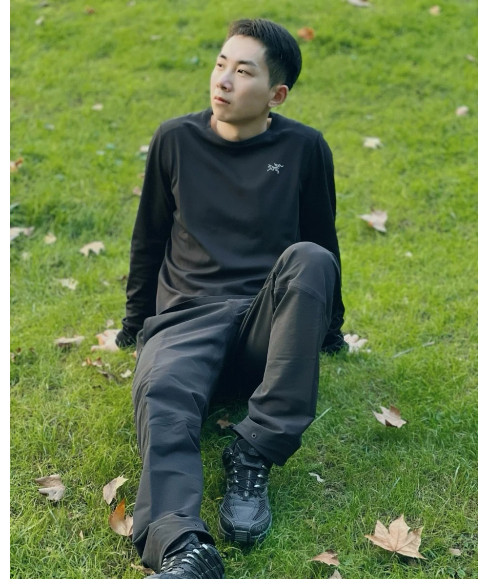 긴팔 티셔츠 모델 착용 이미지-S17L19